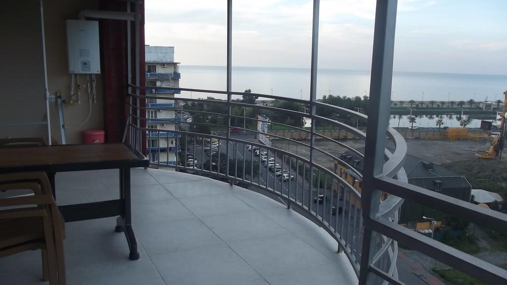 Big Flat In Batumi Διαμέρισμα Εξωτερικό φωτογραφία